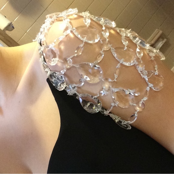 La Femme Prom Dress - Picture 5 of 5